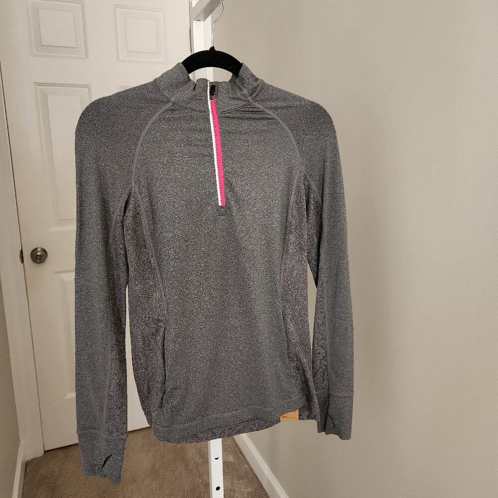 RoadRunner Quarter Zip Size Medium